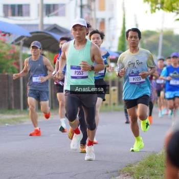 Runner Photo 3453542