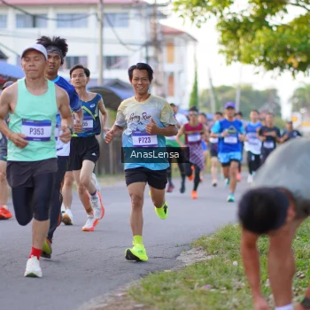Runner Photo 3453555