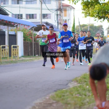Runner Photo 3453565