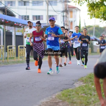 Runner Photo 3453572