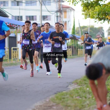Runner Photo 3453579