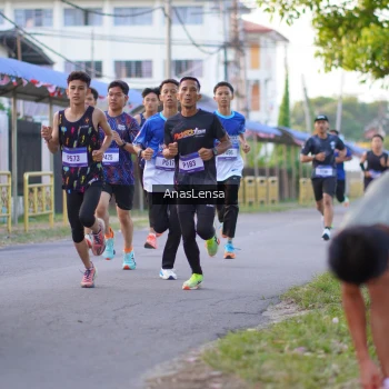 Runner Photo 3453584