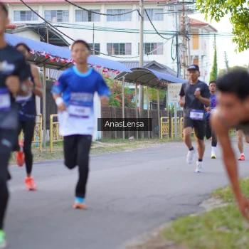 Runner Photo 3453592