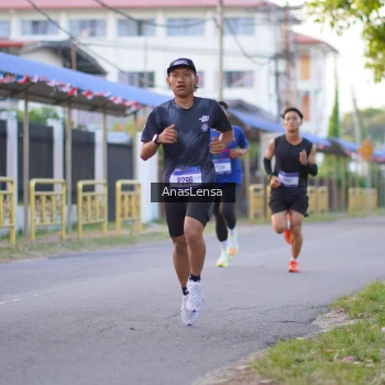 Runner Photo 3453609