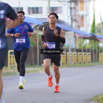 Runner Photo 3453612