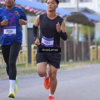 Runner Photo 3453616