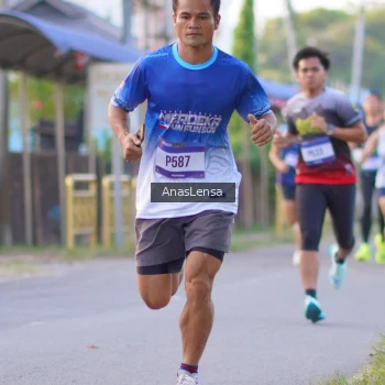 Runner Photo 3453621