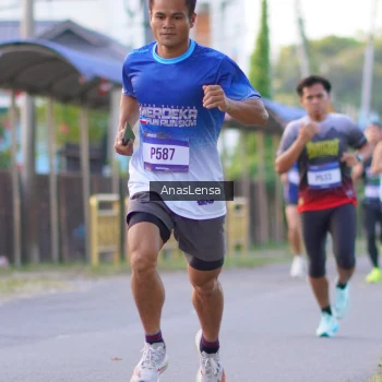 Runner Photo 3453623