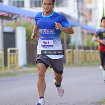 Runner Photo 3453626