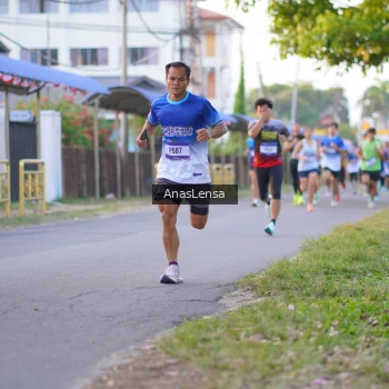 Runner Photo 3453627