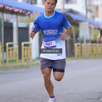 Runner Photo 3453632