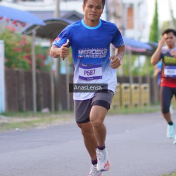Runner Photo 3453634