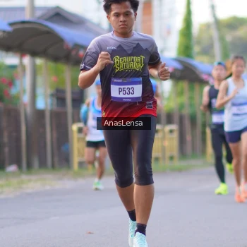 Runner Photo 3453637