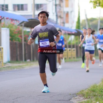 Runner Photo 3453639