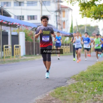 Runner Photo 3453647