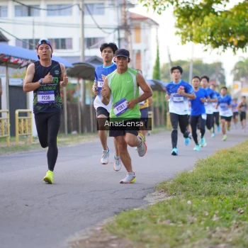 Runner Photo 3453656