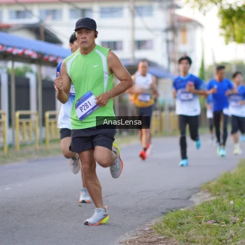 Runner Photo 3453669