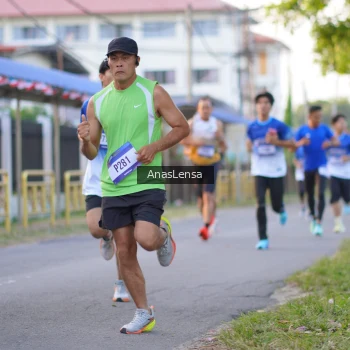 Runner Photo 3453671