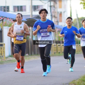 Runner Photo 3453678