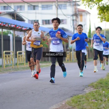 Runner Photo 3453681
