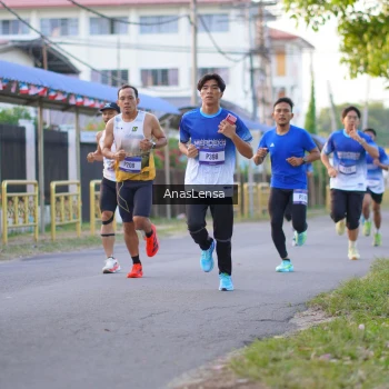 Runner Photo 3453684