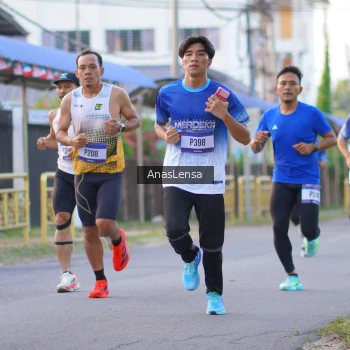 Runner Photo 3453685