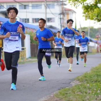 Runner Photo 3453692