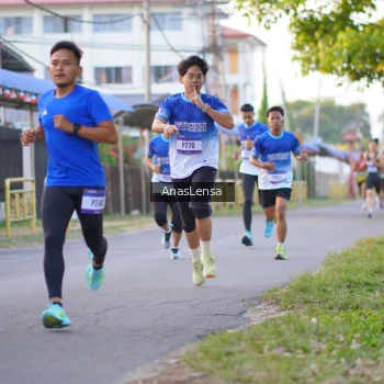 Runner Photo 3453699