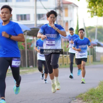 Runner Photo 3453700