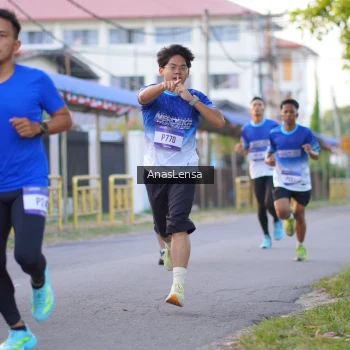 Runner Photo 3453705