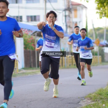 Runner Photo 3453708