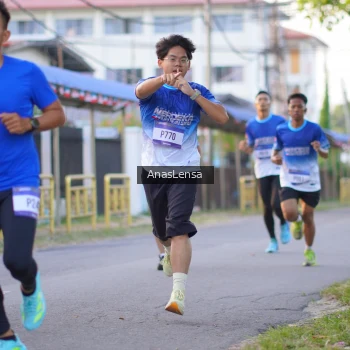 Runner Photo 3453710