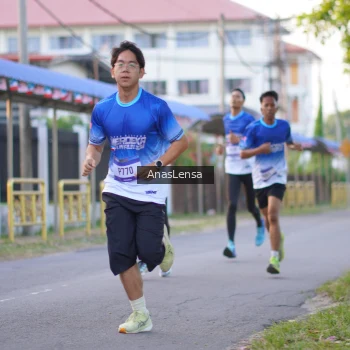 Runner Photo 3453713