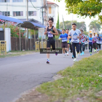 Runner Photo 3453731