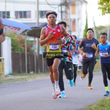 Runner Photo 3453746