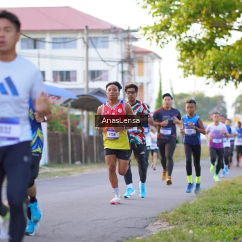 Runner Photo 3453751
