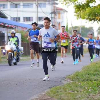 Runner Photo 3453752