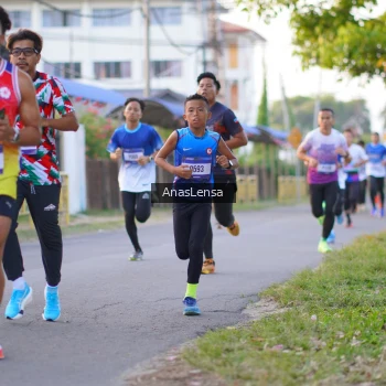 Runner Photo 3453760