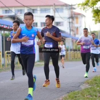 Runner Photo 3453766