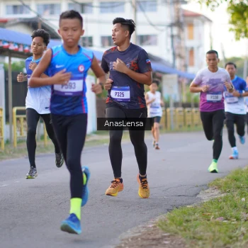 Runner Photo 3453768