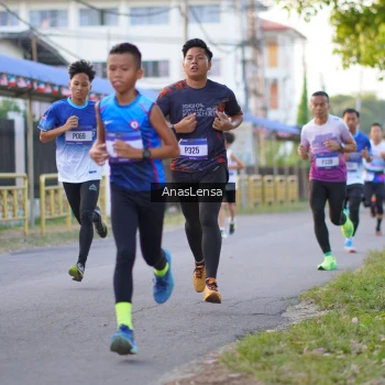 Runner Photo 3453769