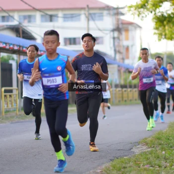 Runner Photo 3453773