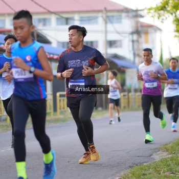 Runner Photo 3453776
