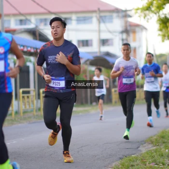 Runner Photo 3453779