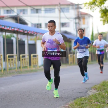 Runner Photo 3453784