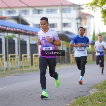 Runner Photo 3453787