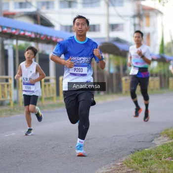 Runner Photo 3453794