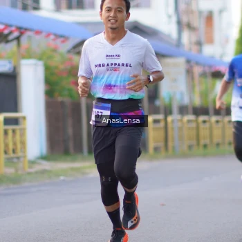 Runner Photo 3453807
