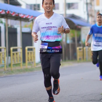 Runner Photo 3453817