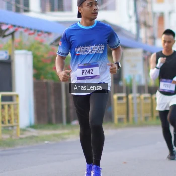 Runner Photo 3453819